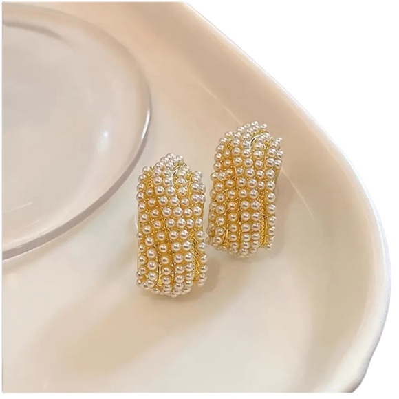 Pearl and Gold Wide Drop Style Earrings - Picture 1 of 7